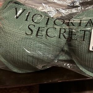 NWT VS PINK Green Push Up Bikini Top